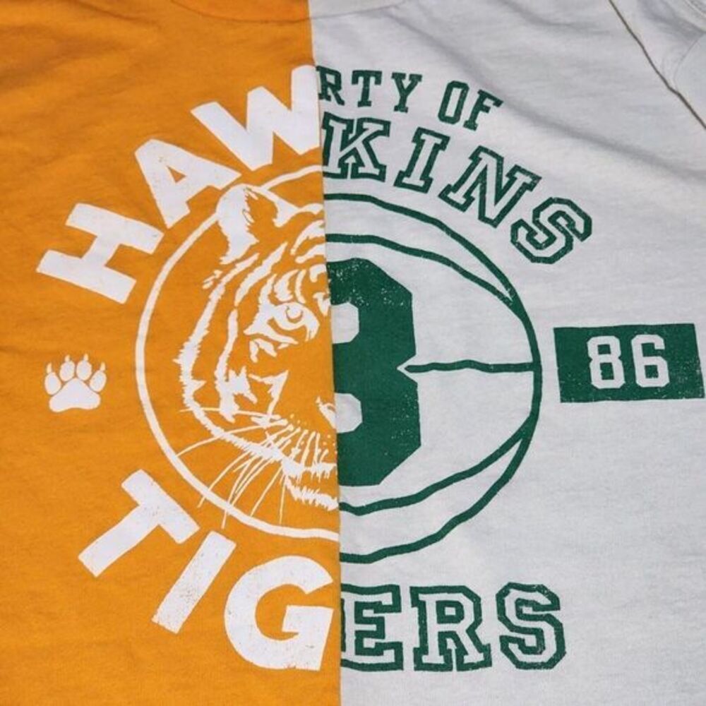 Stranger Things Hawkins Tigers T-Shirt Mens Split Panel Graphic Yellow White XL - Picture 5 of 9